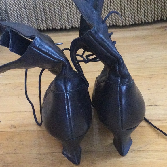 COPY - Ninewest vintage (80s -90s) victorian style  short boots - Picture 3 of 8